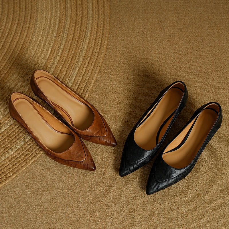 Women's Pointed Toe Kitten Heel Pumps
