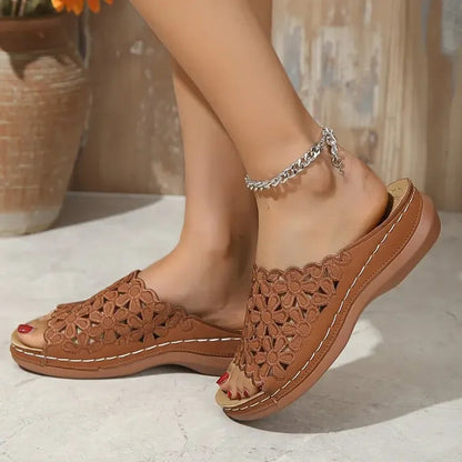Women's Flat Sandals