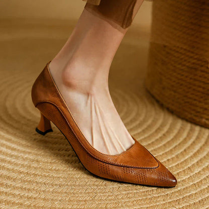 Women's Pointed Toe Kitten Heel Pumps