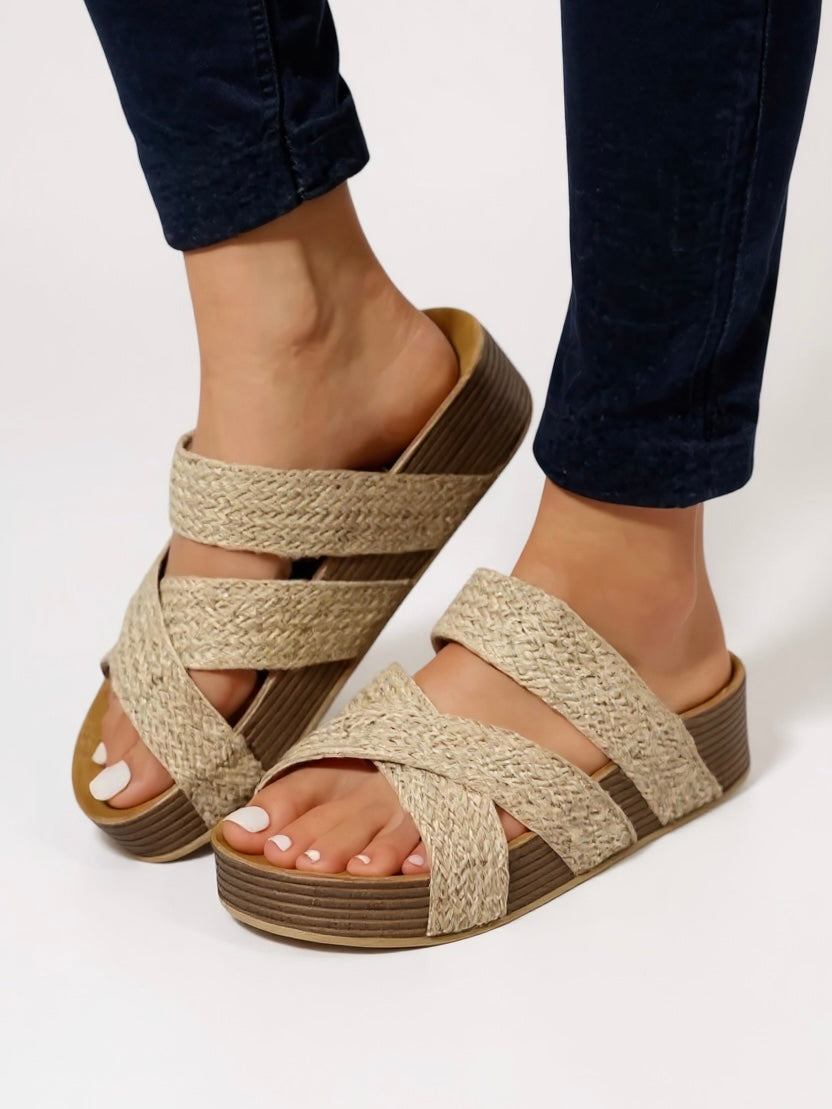 Women's Woven Platform Cushioned Sandals