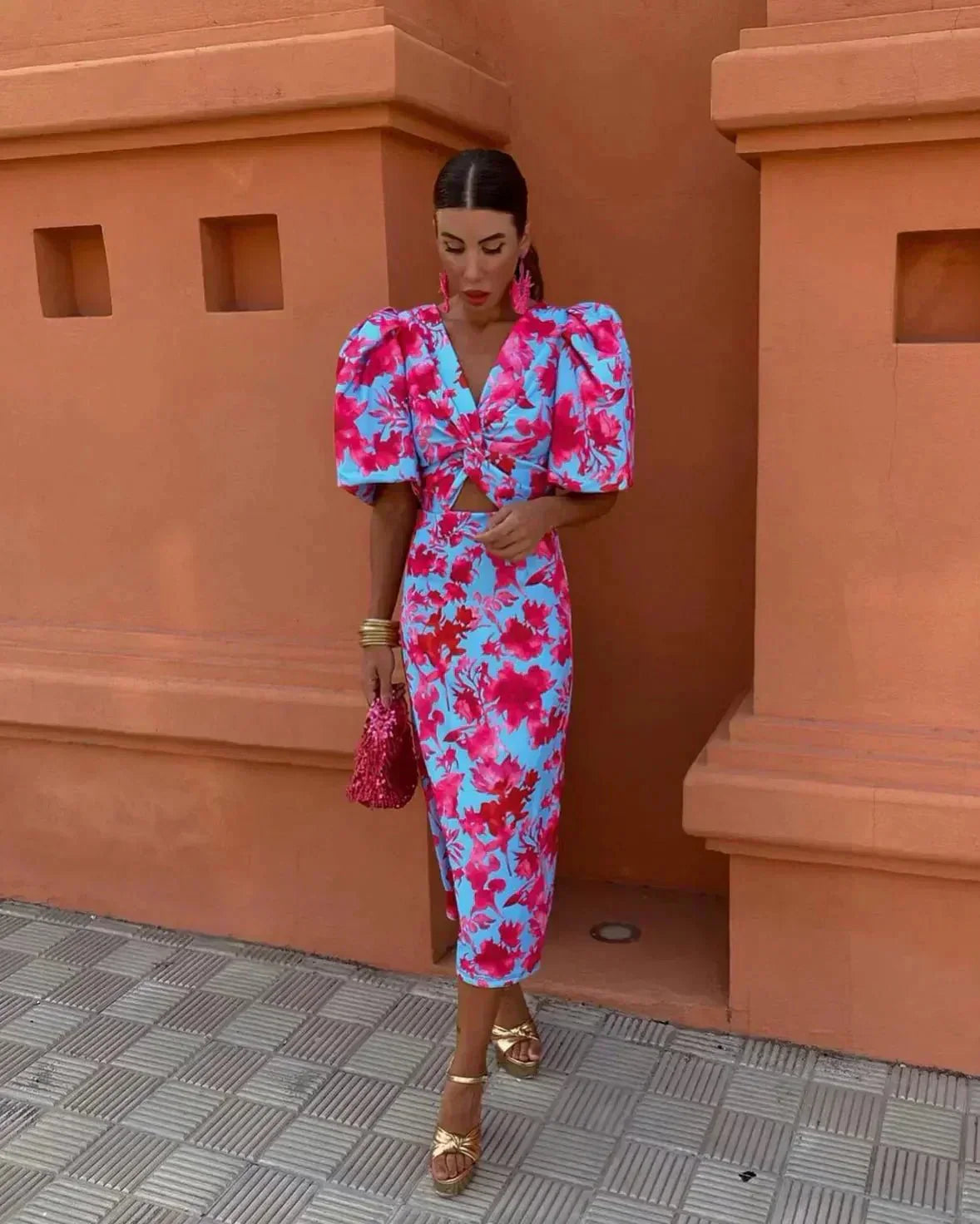 Women's Shape-Enhancing Wedding Guest Midi Dress