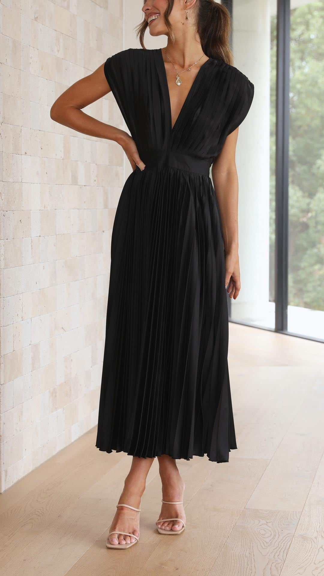 Women's Pleated Formal Evening Maxi Dress