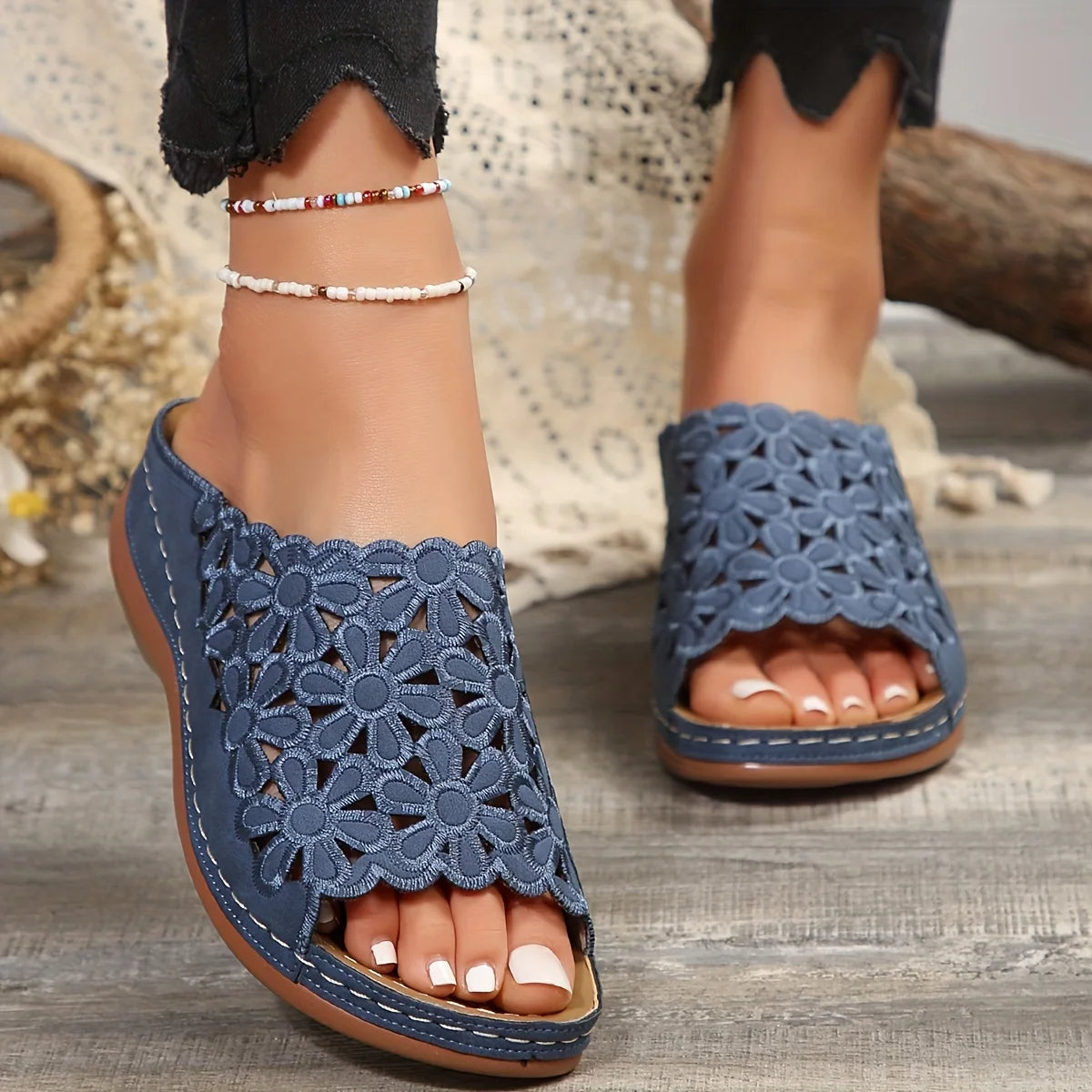 Women's Flat Sandals