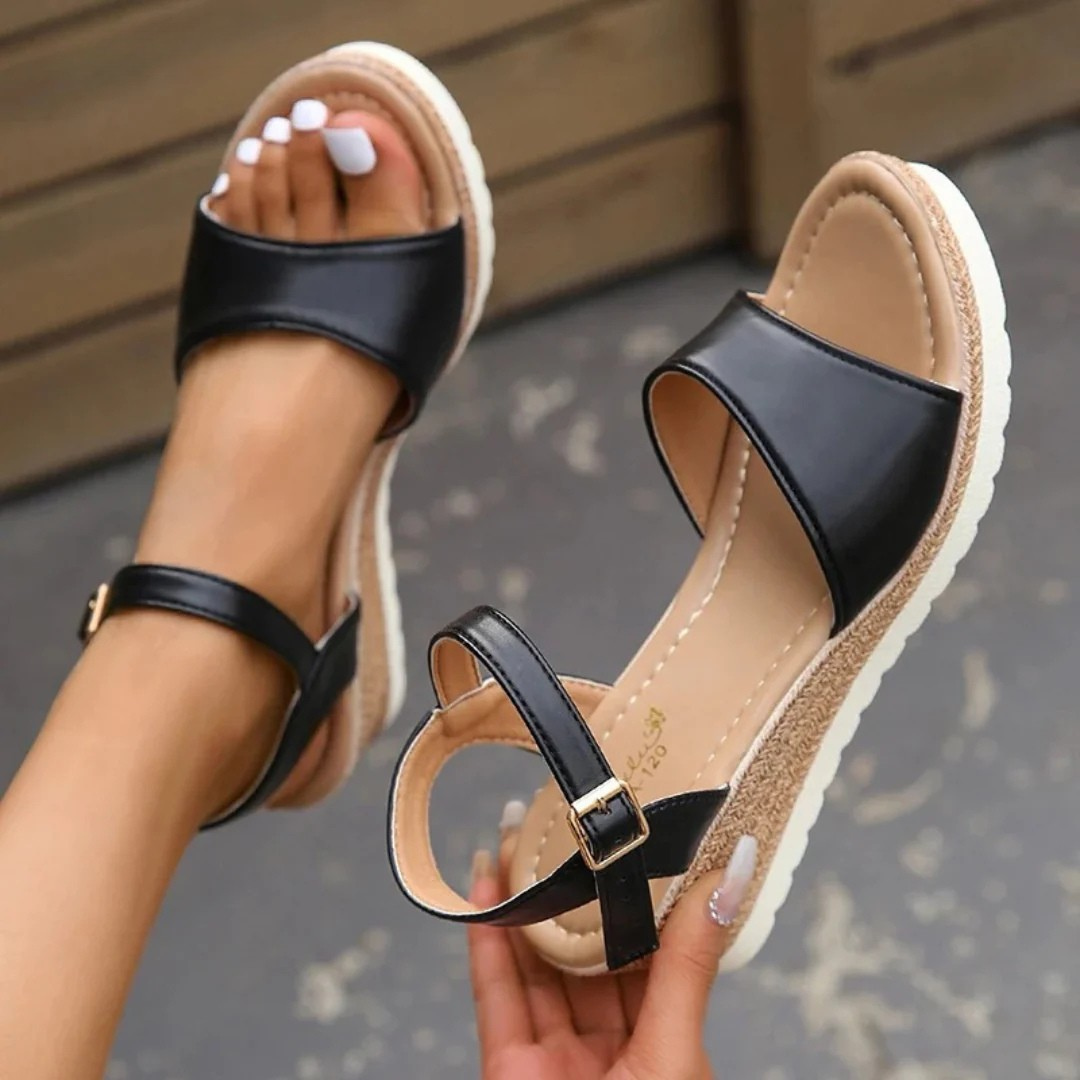 Women's Flat Sandals