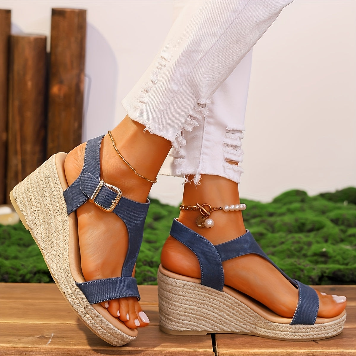 Women's Flat Sandals
