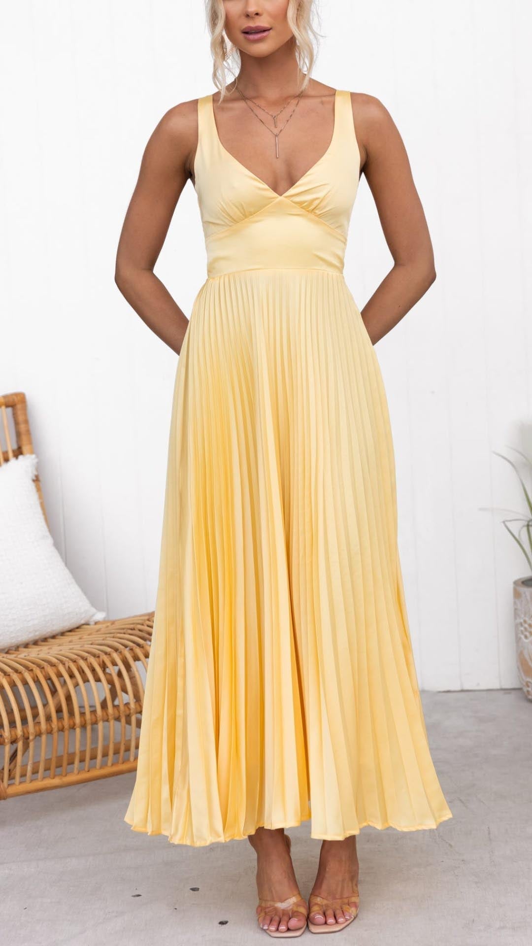 Women's Pleated V-Neck Evening Maxi Dress