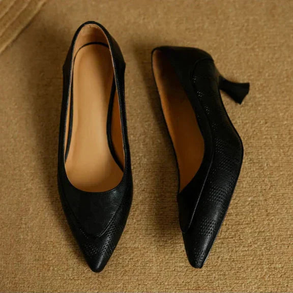 Women's Pointed Toe Kitten Heel Pumps