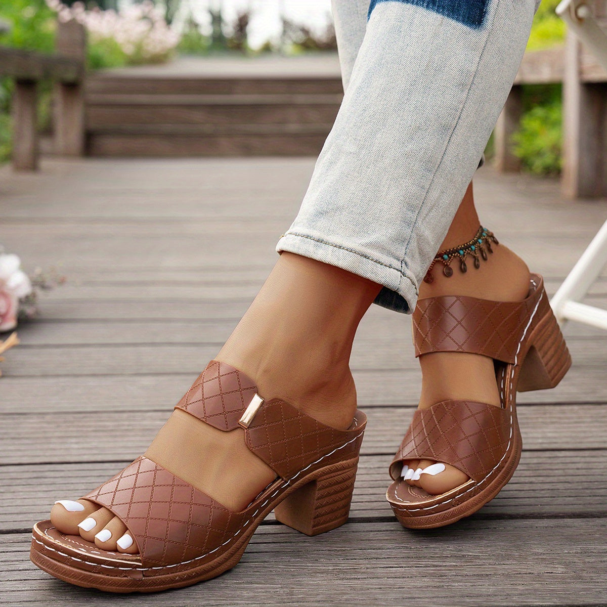 Women's Flat Sandals